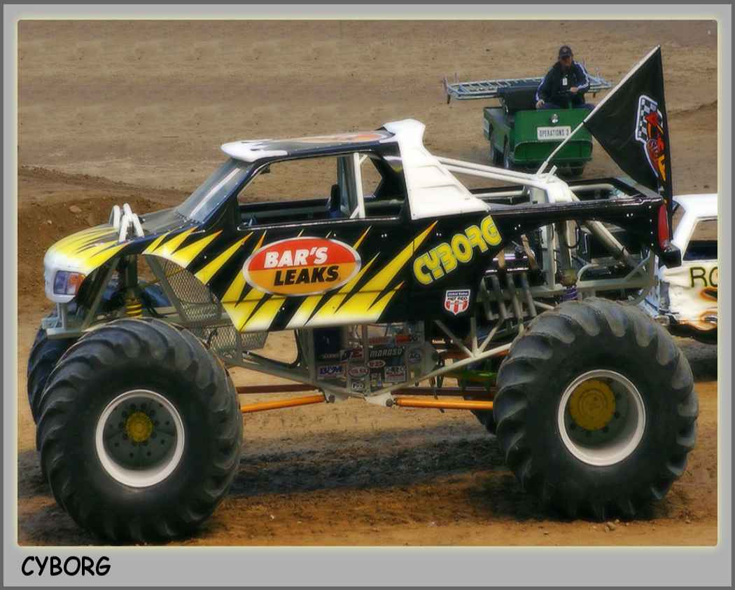 Cyborg Monster Truck 