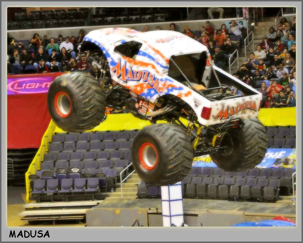 Download Madusa Monster Truck